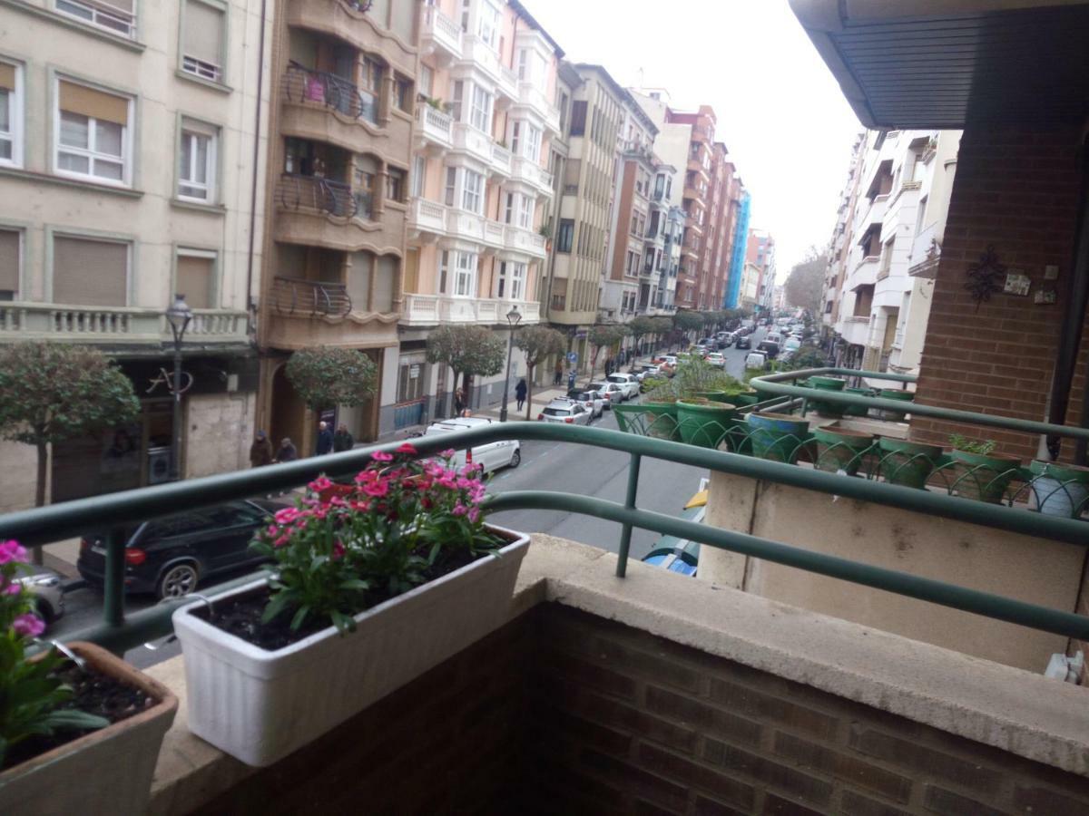 Apartamento Ayuntamiento Logroño Buitenkant foto